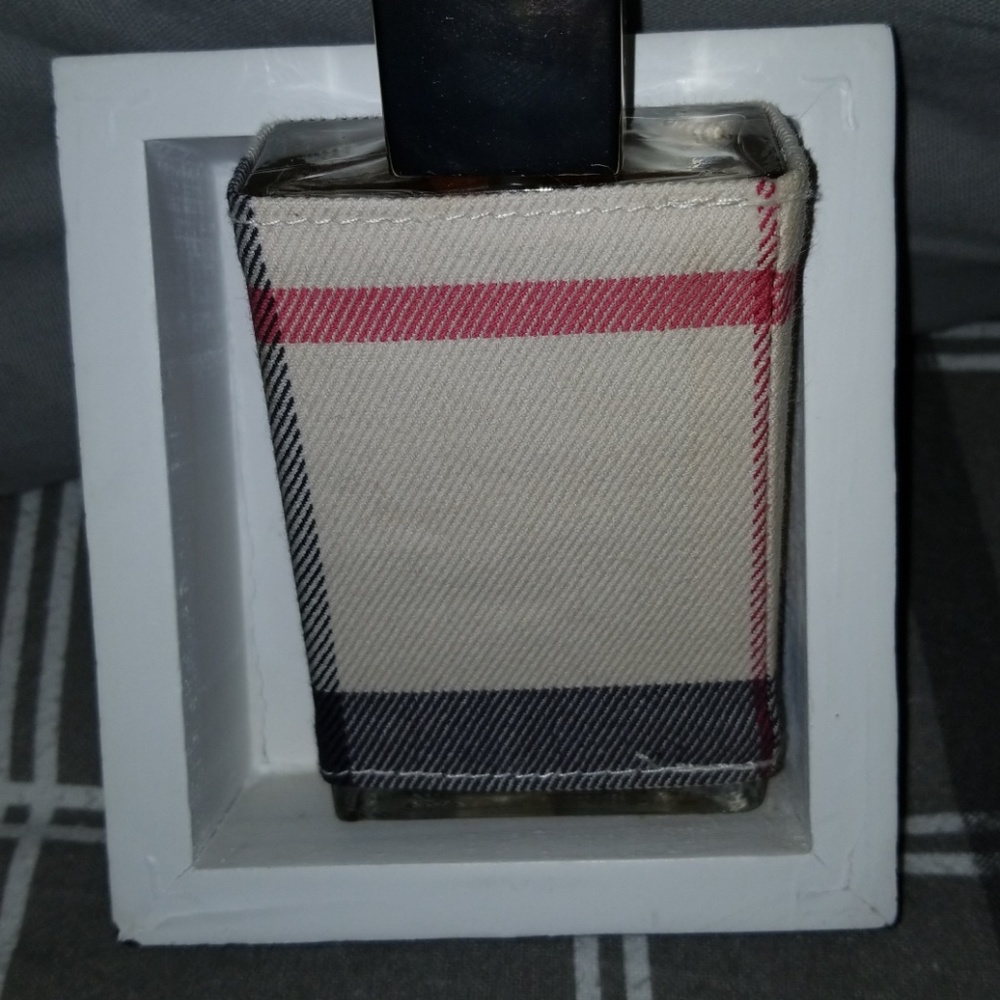 PARFUME - Picture 2 of 4